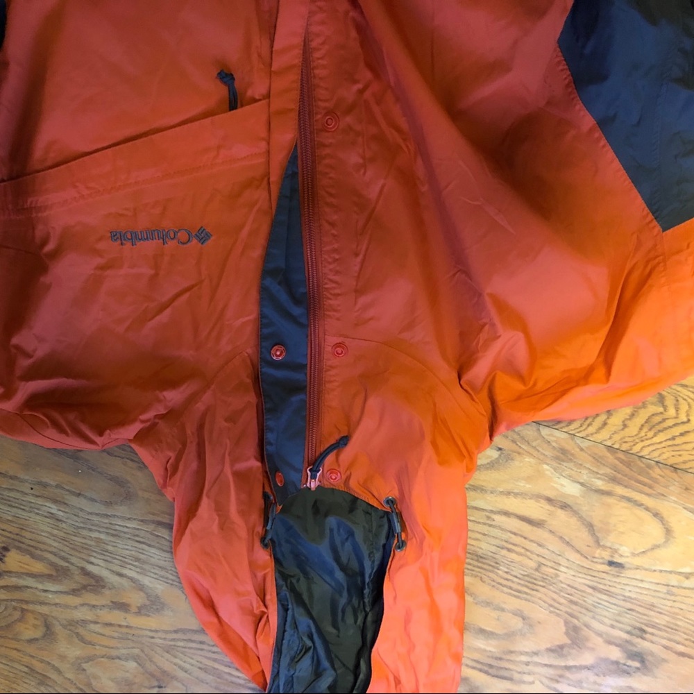 COLUMBIA OMNI-TECH Rain Jacket
